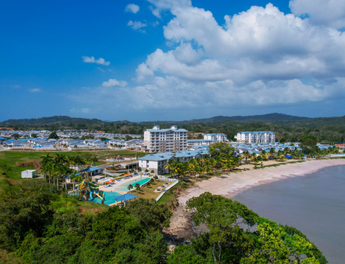 Vivir en Playa Dorada con la comodidad de estar cerca de Westland Mall